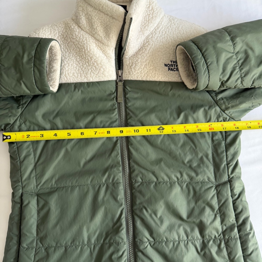 The North Face "Peak Insulated" Olive Green Puffer Cream Sherpa Jacket - Picture 17 of 17